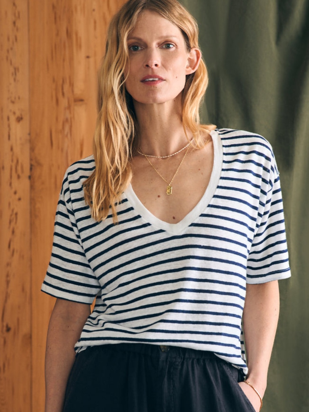 Faherty White Navy Ahoy Stripe Oceanside 100% Linen V Neck Top Sz. XS